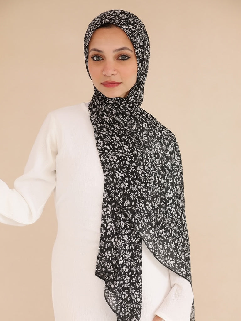 طرحة شيفون مطبوعة (نقشة أوراق و ورود)