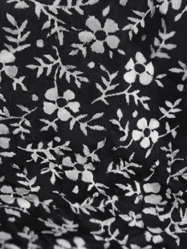 طرحة شيفون مطبوعة (نقشة أوراق و ورود)