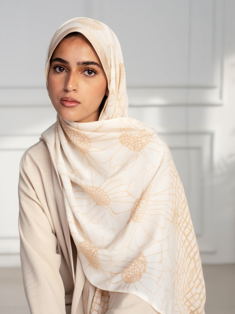 طرحة شيفون مطبوعة (ورود بيج)